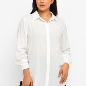 شومیز سفید زنانه یقه کلاسیک با آستین دکمهدار مناسب استایل رسمی و اداری