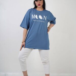 تیشرت زنانه رنگی با چاپ MOON و آستین افتاده مناسب استایل کژوال و تابستانی
