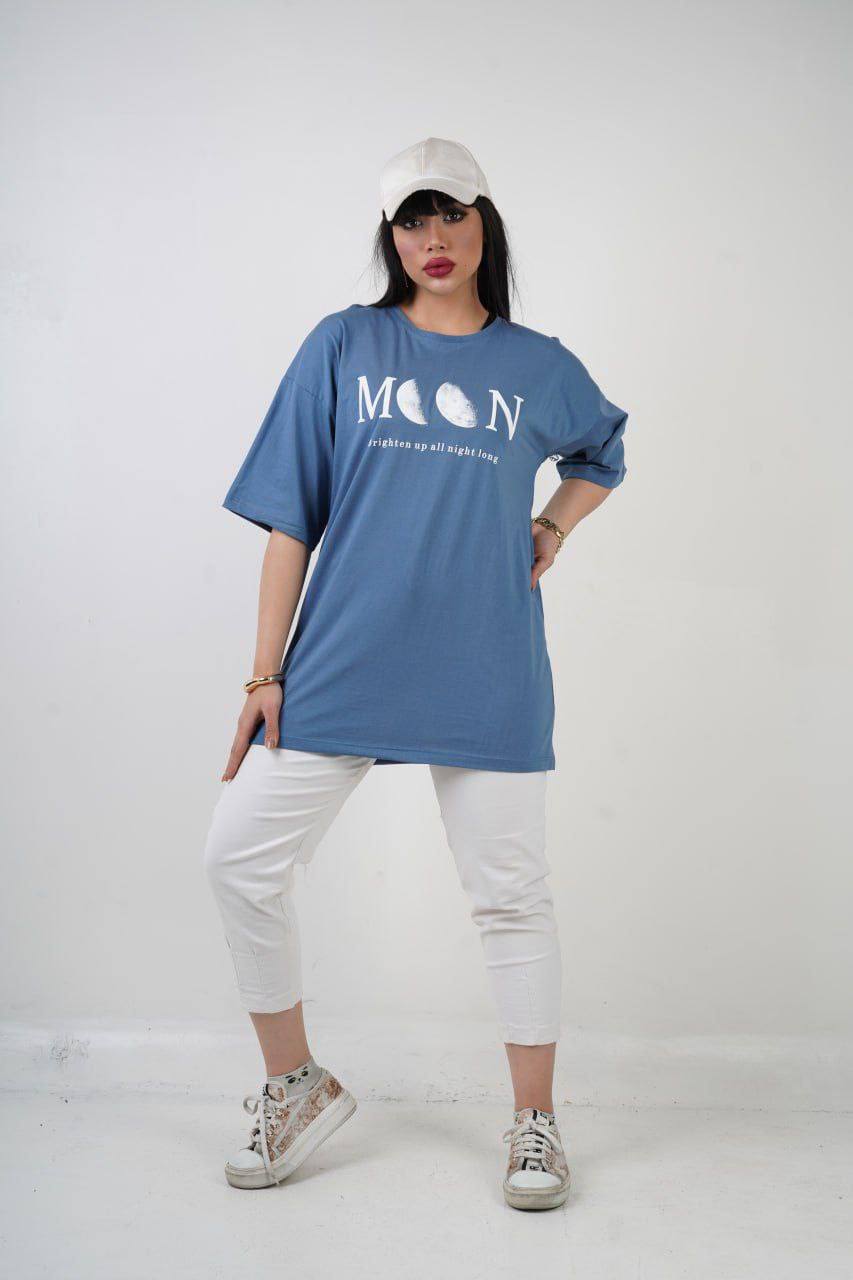 تیشرت زنانه رنگی با چاپ MOON و آستین افتاده مناسب استایل کژوال و تابستانی